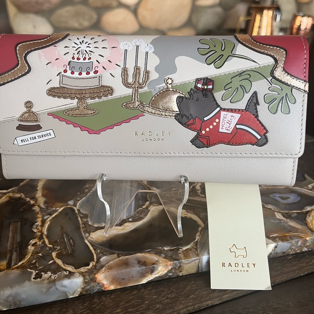 NWT, Radley London Large Matinee Hotel Wallet